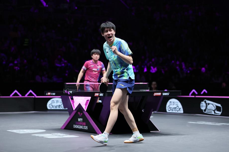 开云体育官网-WTT重庆冠军赛-温瑞博4-2张本智和晋级男单决赛
